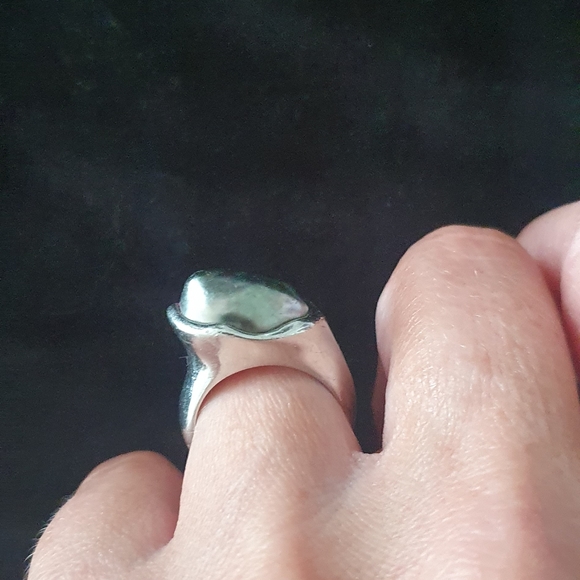 Tiffany&Co ring - Picture 2 of 3